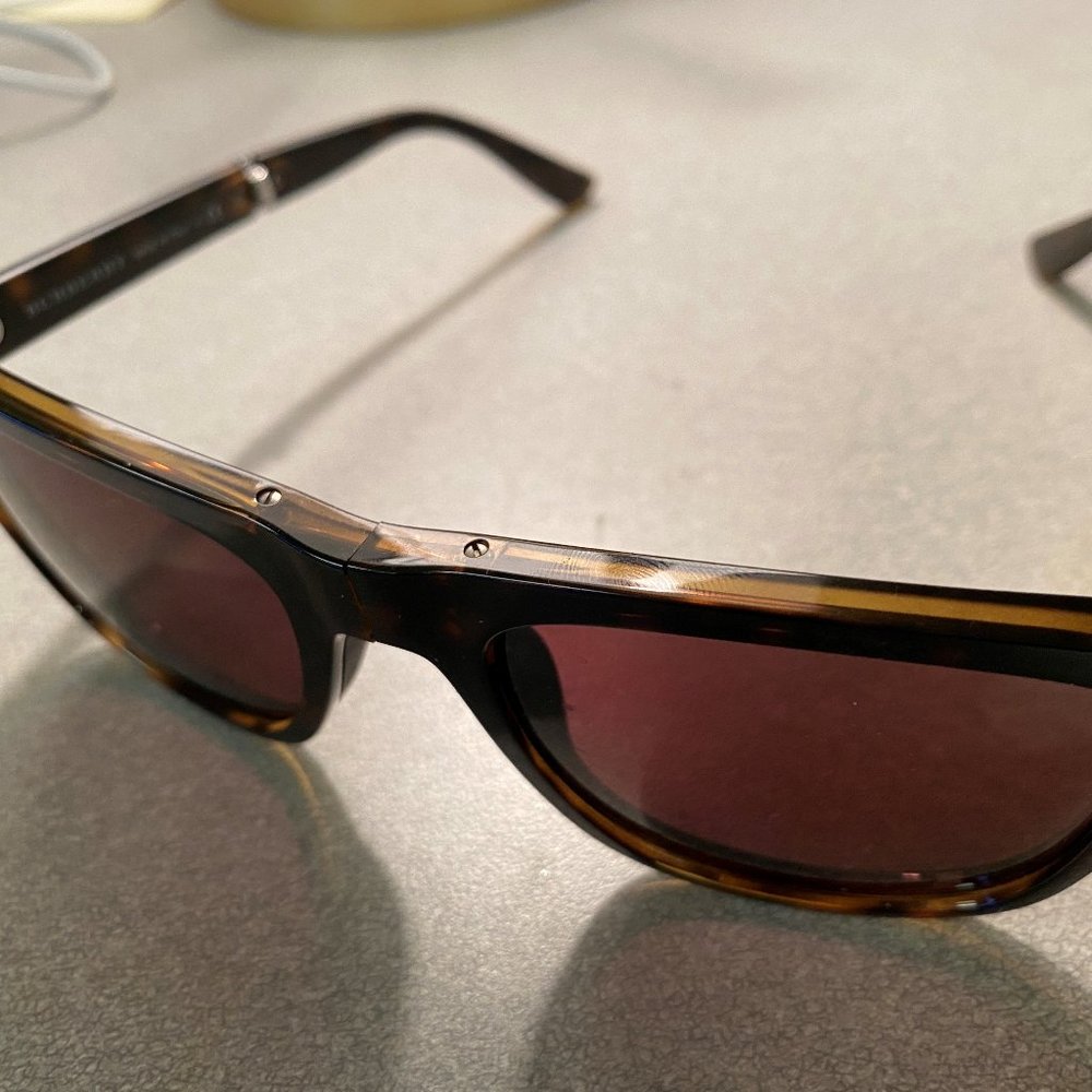 Like New Burberry Folding Sunglasses with Case